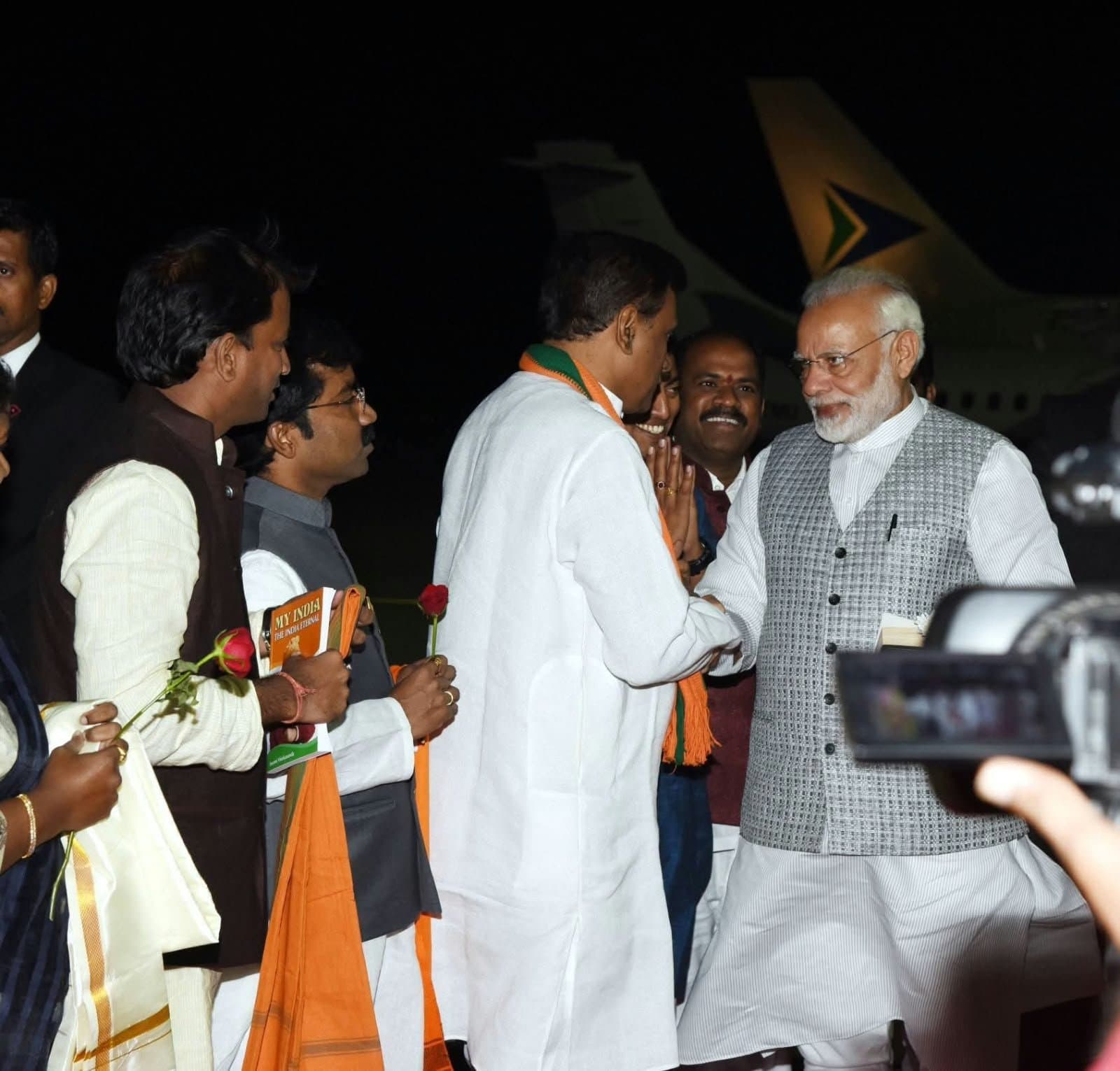 మీడియా గ్యాలరీ 8